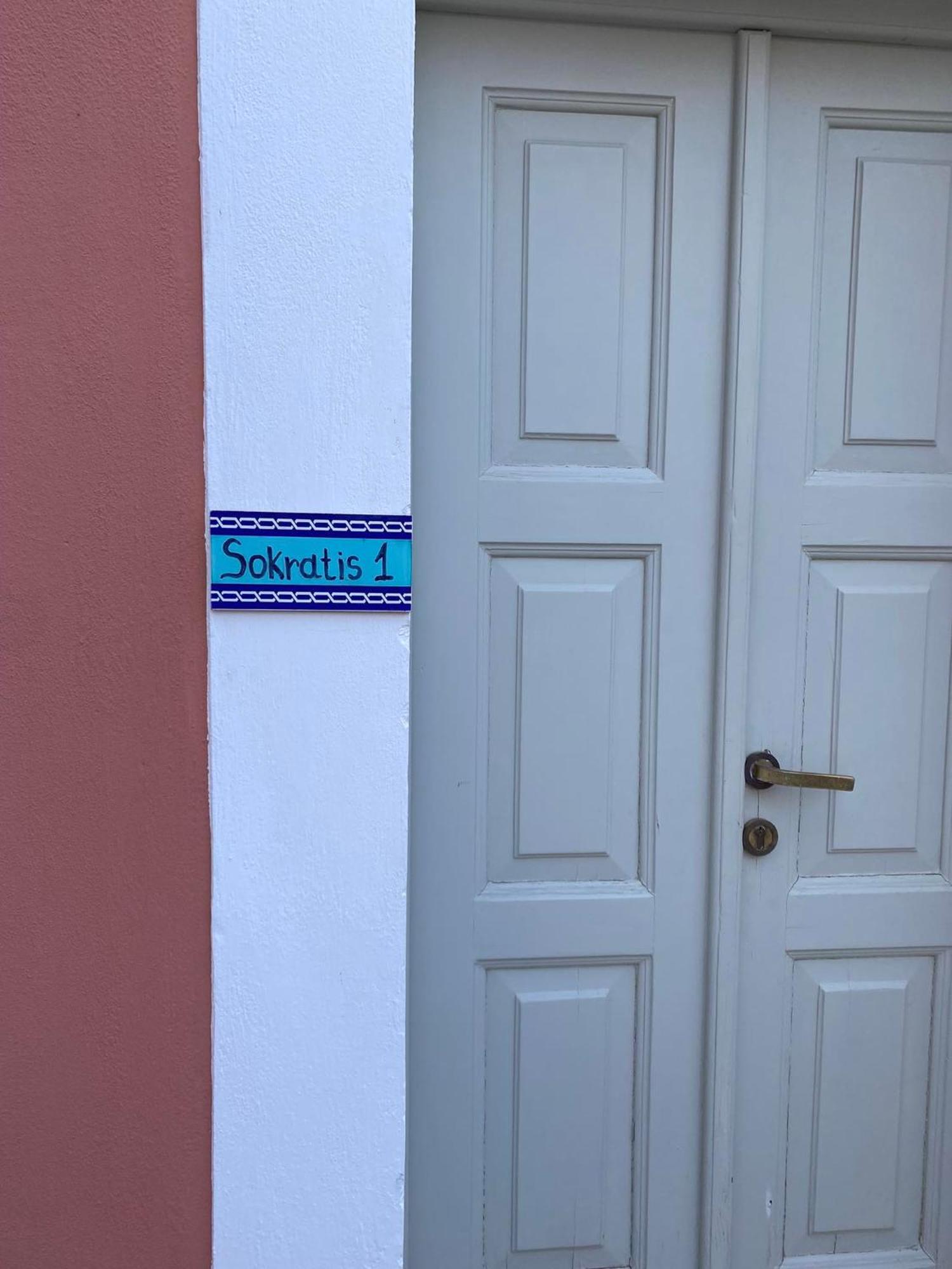 Sokratis Apartments Sými Buitenkant foto
